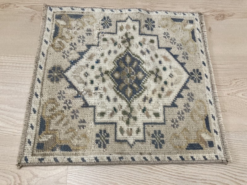 Brown rug, Turkish rug, Vintage small rug, Square rug, Doormat, 1.3 x 1.3 ft gallery