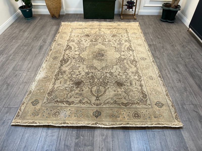 Persian Area Rug, Antique Persian Rug, Vintage Rug, Bedroom Rug, 6.5 x 9.4 ft gallery