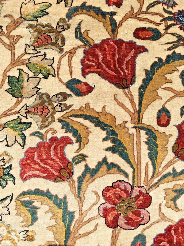 KOM SILK on WOOL Modern Design Circa : 1940 Size : 4' 7" x 6' 8" gallery