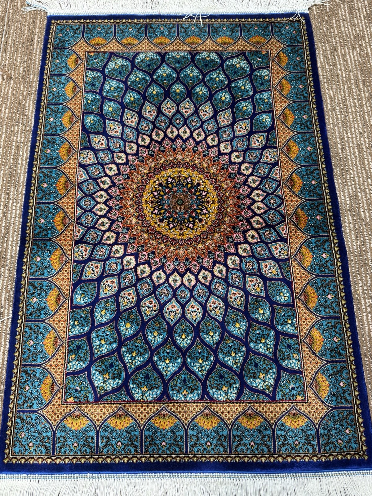 Silk Rug 2x3 Feet Floral Dome Design High Quality Soft Luxurious Carpet gallery