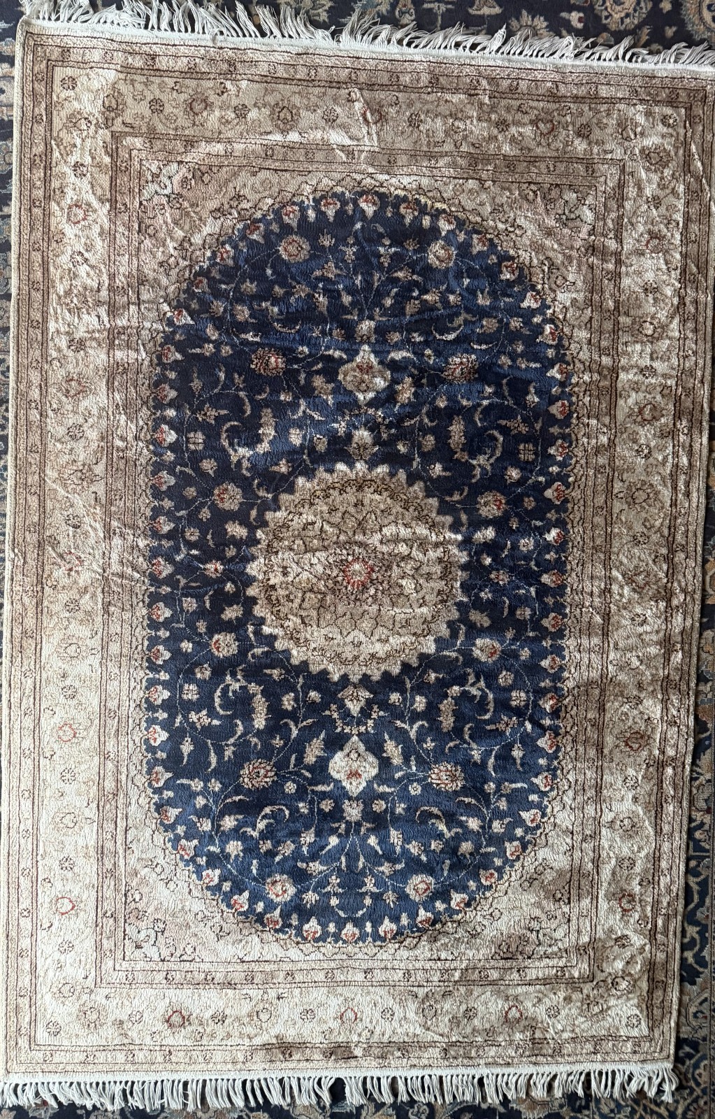 Authentic Silk Rug 4'2"x6' Hand-Knotted Naeen Medallion gallery