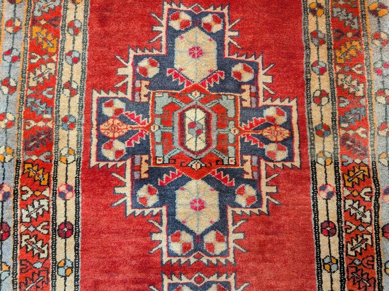 Per'sian Karajeh Heriz Runner 4x12, Geometric Medallions, Terracotta Red gallery