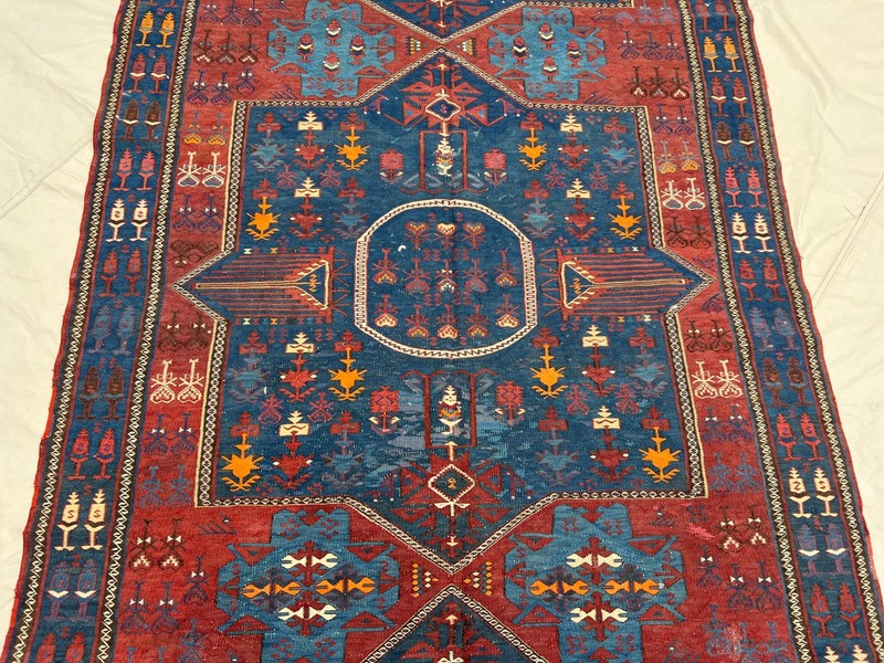 COLLECTORS' ITEM Antique Natural Vegetable Dye Star Kazak Caucasian Daghistan Ru gallery