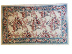 Vintage Hand Looped / Hooked Rug 48 X 30 Inch Wool Floral Victorian / Farmhouse