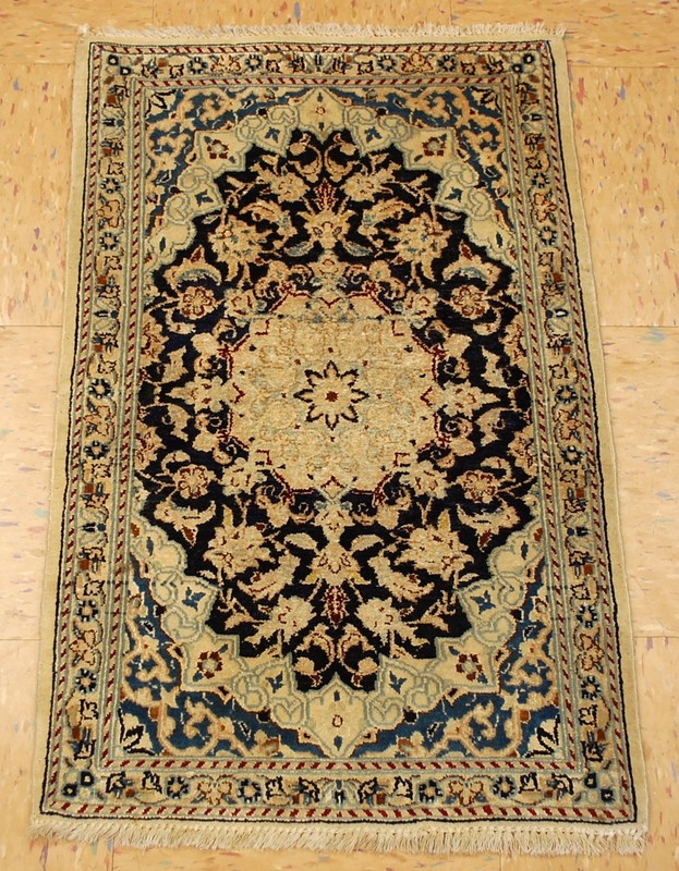 NATURAL WOOL,SILK Old HandWoven Oriental Rug,IN size OF 1'8" × 2'8" BIRDS DESIGN gallery