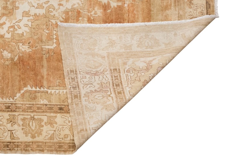 Oversized Vintage Karis Rug 250x285 cm (8.2x9.4 ft) | 60+ Year Old Turkish Rug gallery