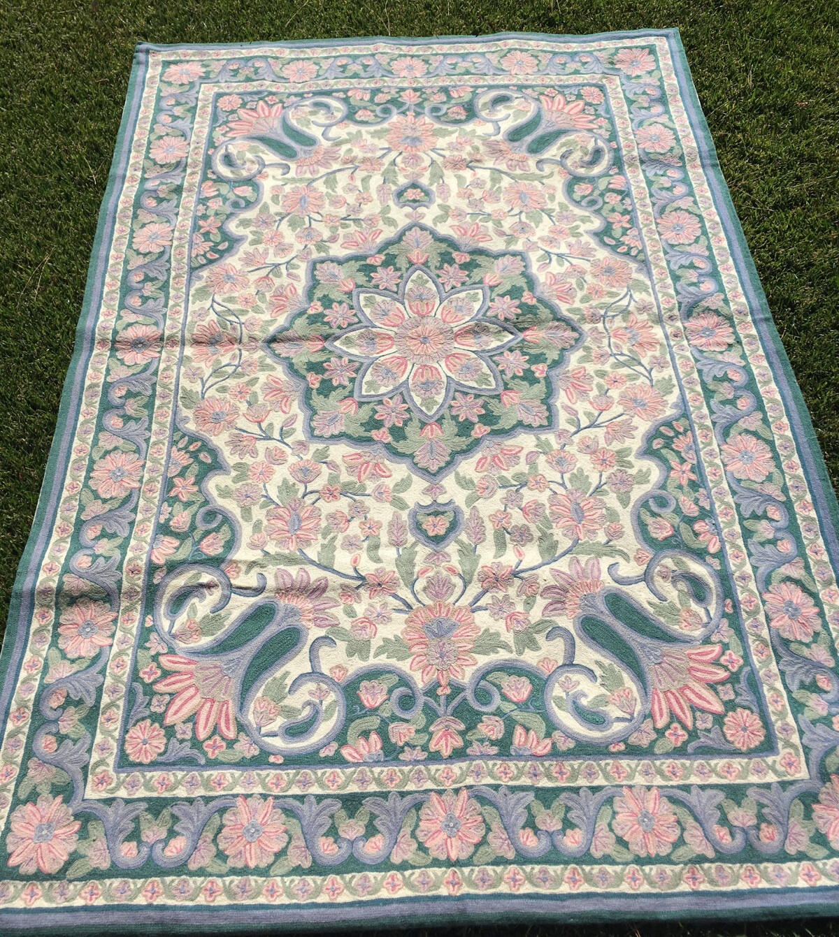Star of Kashmir Chain Stitched pastel wall hanging or rug 71x 49 gallery