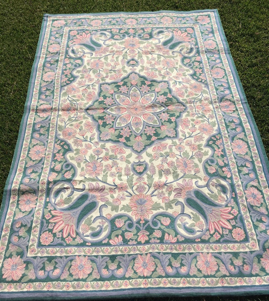 Star of Kashmir Chain Stitched pastel wall hanging or rug 71x 49