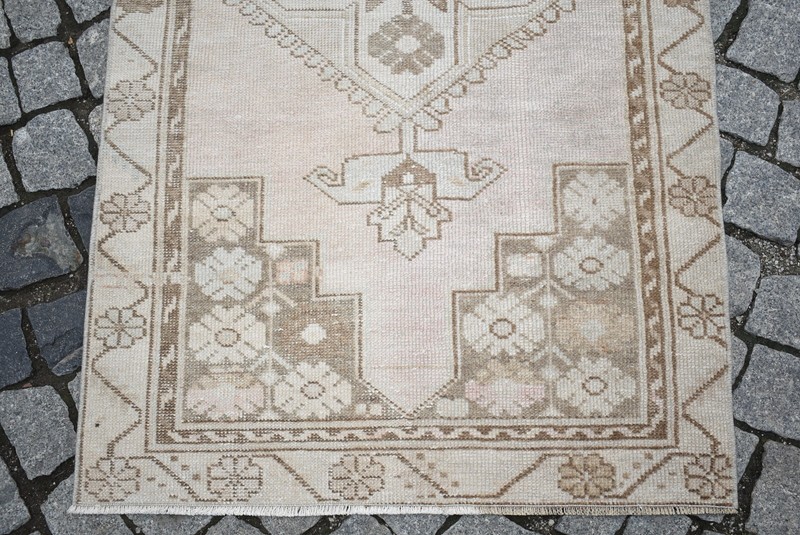 Turkish Rug 32'' x 64'' Vintage Anatolian Muted Dye Oushak Rug Hand Knotted Rug gallery