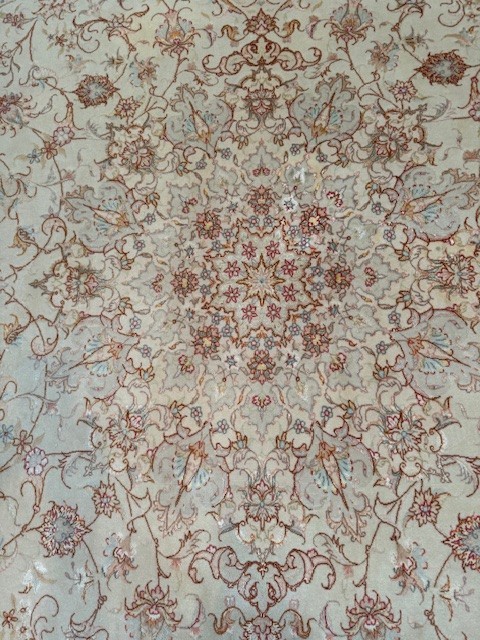 Stunning 9 x 12’ Tabrizz silk and wool rug, fine handknotted gallery
