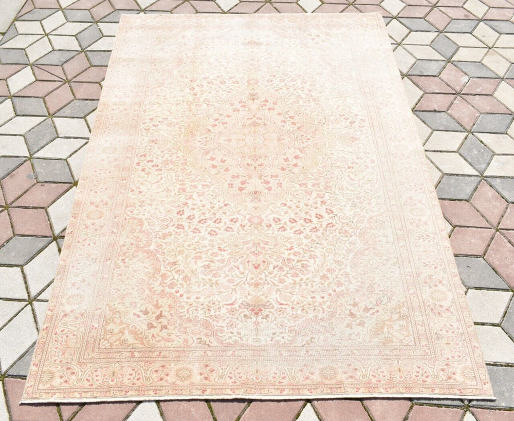 Vintage Turkish Rug 71'' x 112'' Muted Dye Kayseri Rug Hand-knotted Wool Rug