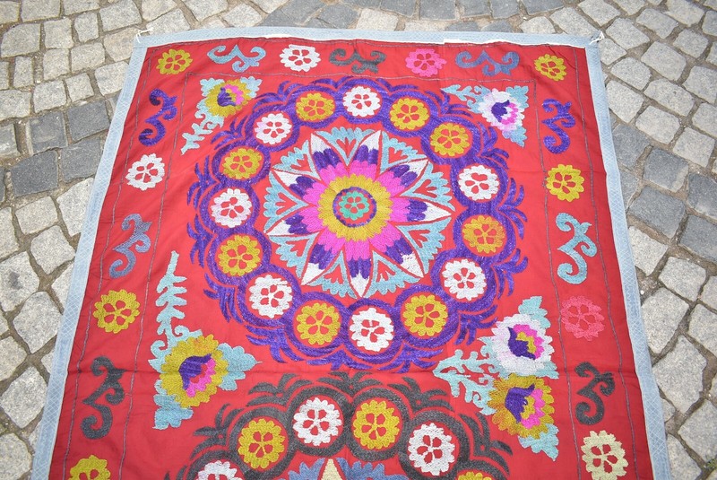 Uzbek Suzani Cover 49'' x 72'' Vintage Silk Embroidered Wall Hangings Suzani gallery