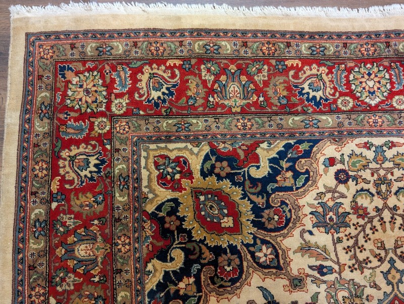 Indo Per'sian Sarouk Rug 6x9, Floral Medallion gallery