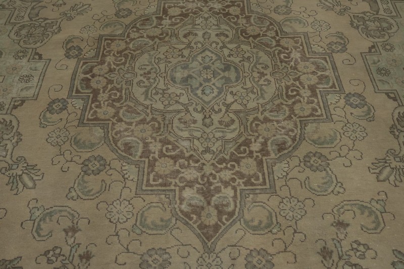 Timeless Traditional Handmade Area Rug 10x12 for a Classic Look Room Size Carpet gallery