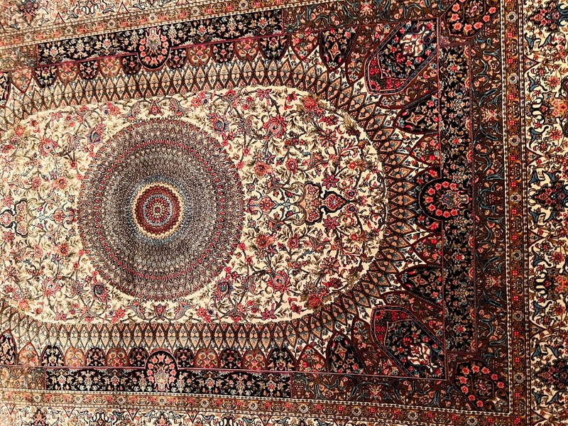 Turkish Silk Rug 3 ft x 5 ft Medallion, Pink and Ivory, Fine, Bamboo Silk gallery