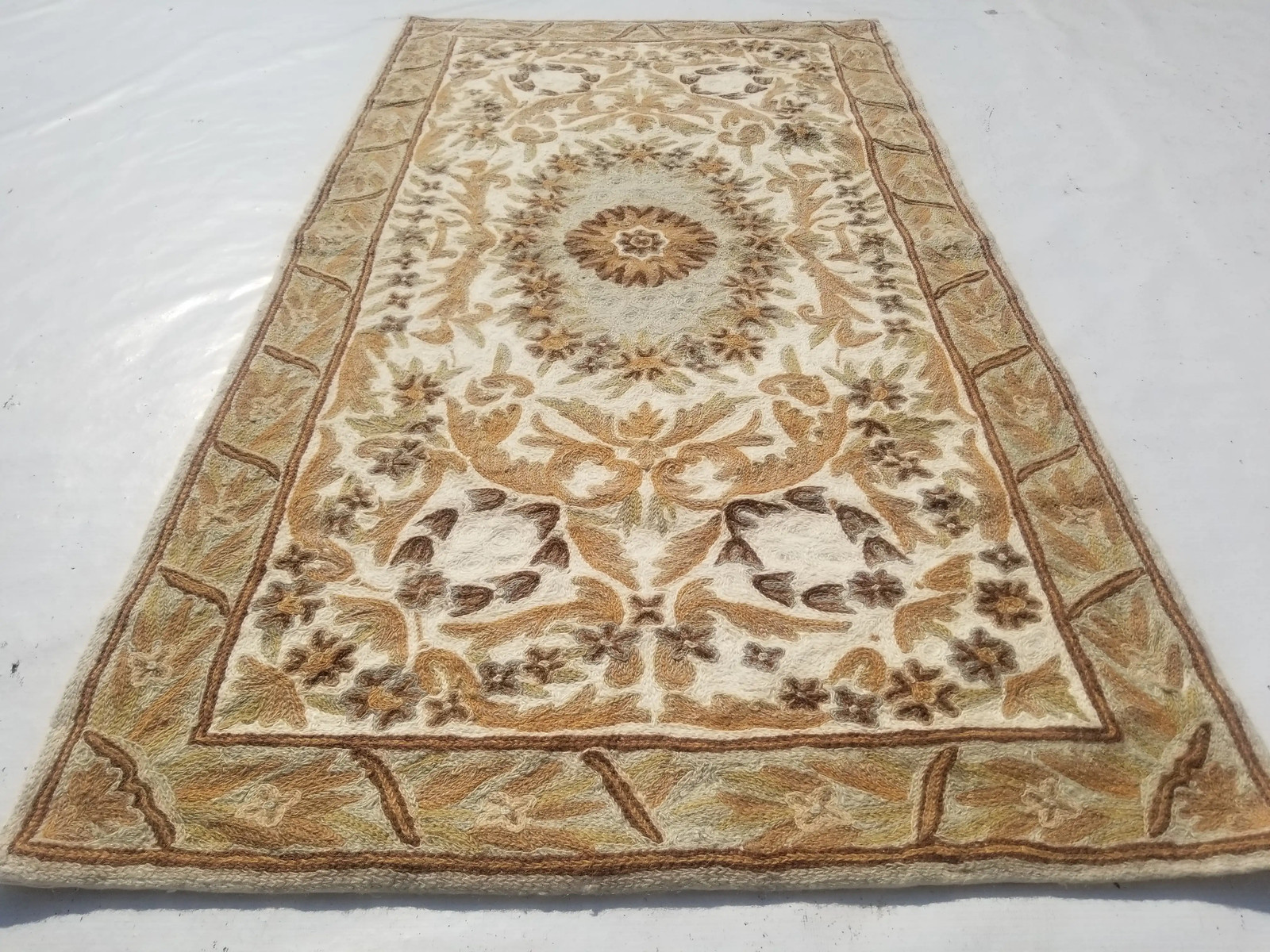 Vintage Traditional Handmade Kashmiri Chain Stitch Wool Beige Kilim 4.4x2.3ft gallery