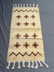 2’8×4’10 ft Vintage Moroccan Rug – Hand Knotted Wool, Cream Berber Tribal Carpet