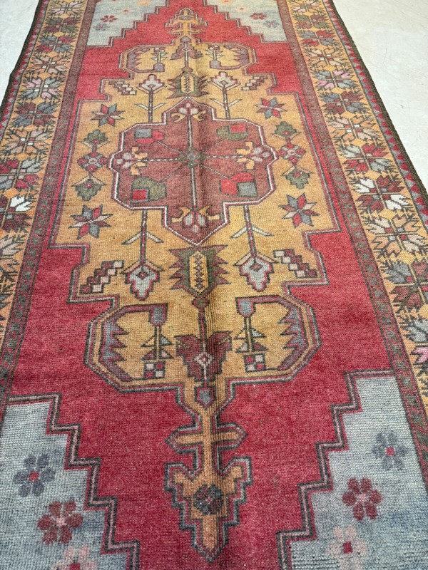 Oriental Hand-Knotted Wool Gallery Size Turkish Oushak Red/Blue 4'4" x 9'7" gallery