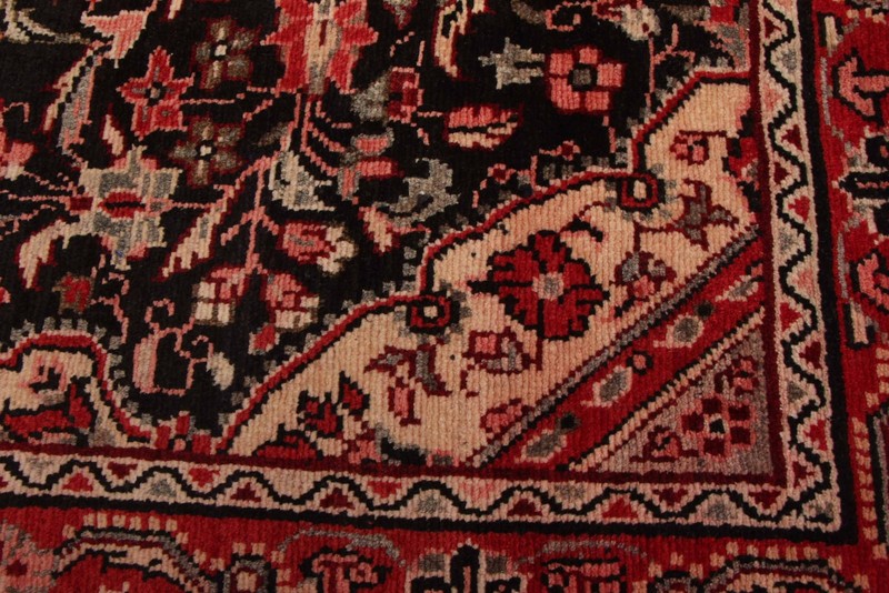 Vintage 3'5" x 5'4" Traditional Hand Knotted Vegetable Dye Wool Area Rug gallery
