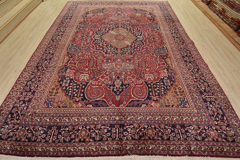 Mahvelat Rug 10′ x 13’2” Red Wool Vintage Traditional Hand-Knotted Carpet gallery