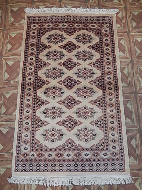Ivory Silk Silk & Wool Handmade 3 x 4 Cosmic Latte Rug B-77914 gallery