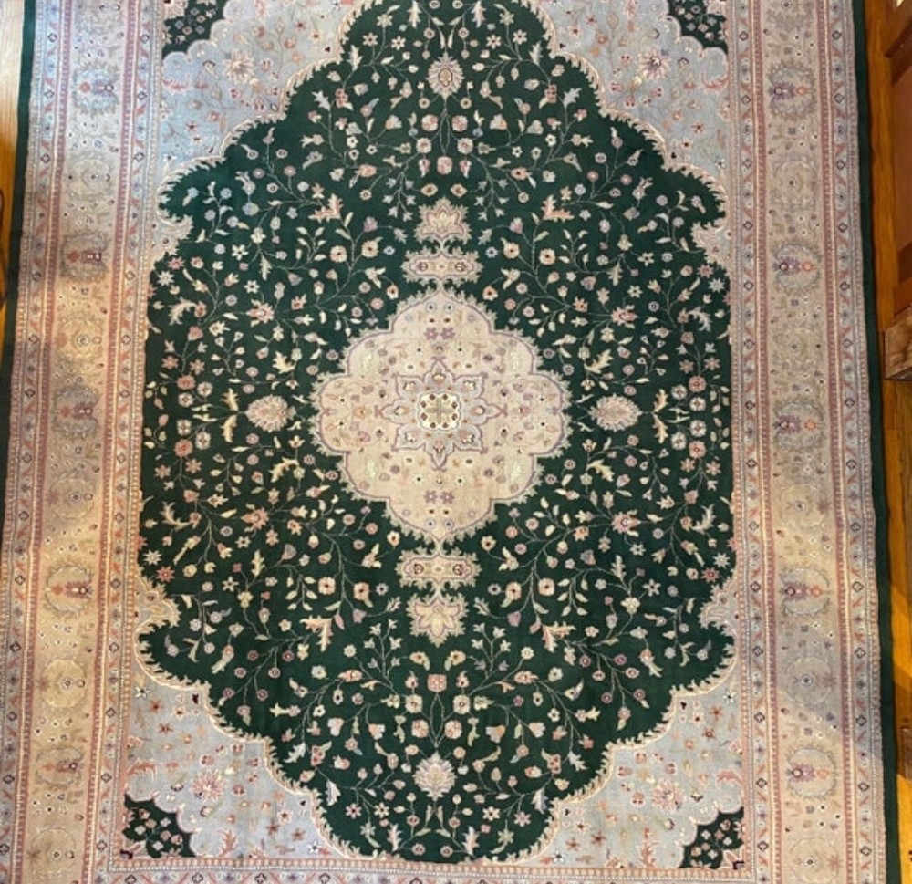 Brand New Fine Quality Handmade in India Hunter Green & Pastels Floral Rug, 9x12