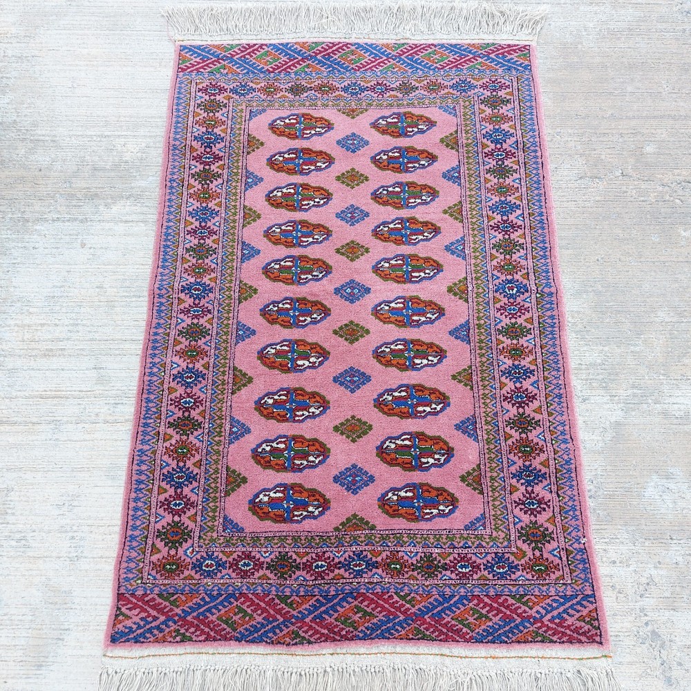 2'7"x4' Handmade Turkmen Pink Wool Bukhara Rug, 80x122cm Oriental Carpet