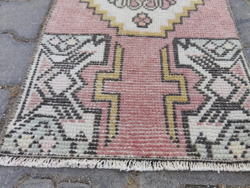 Vintage Turkish Oushak Rug 1.3x2.9 Hand Knotted Wool Pink Grey Tribal Boho gallery