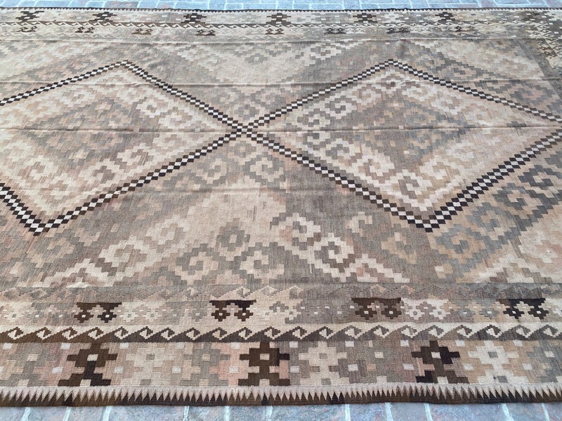 terracotta faded 10x16 Handmade Wool Kilim Rug Tribal Geometric Flatweave rug gallery