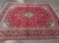 Antique Sarouk Rug 118×149 Hand Knotted Wool Floral Medallion