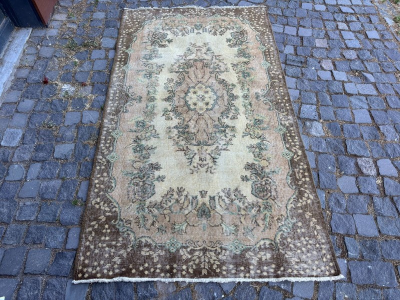 Area rug, Turkish rug, Vintage rug, Handmade rug, Wool rug Carpet | 3,9 x 6,8 ft gallery