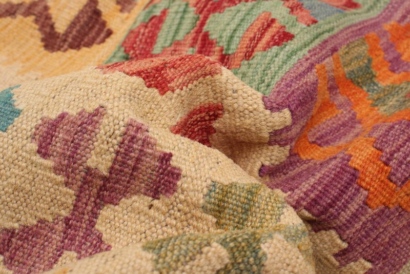 Vintage Hand Woven Area Rug 4'1" x 6'1" Traditional Wool Oriental Carpet gallery