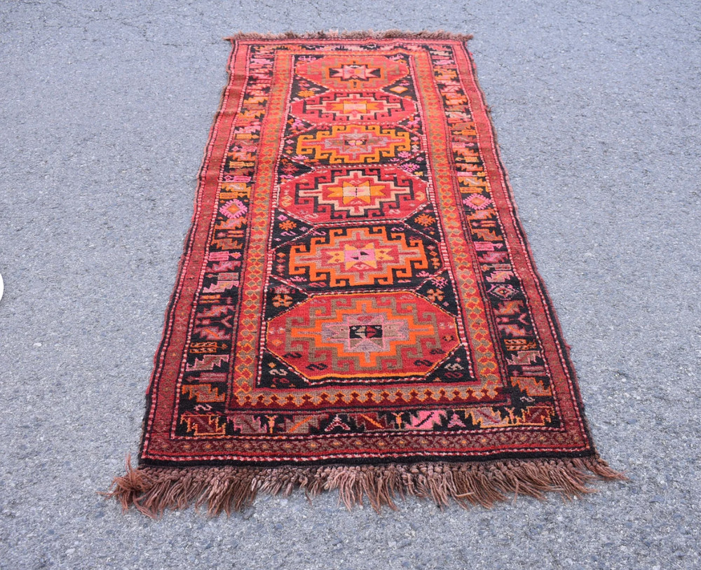 1970s Vintage Turkish Runner Rug 3.3 x 8.5 ft - Gently Used - 100% Wool