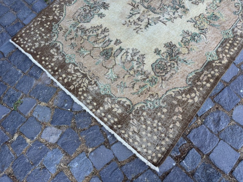 Area rug, Turkish rug, Vintage rug, Handmade rug, Wool rug Carpet | 3,9 x 6,8 ft gallery