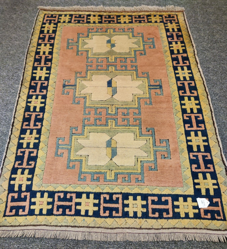Genuine Hand knotted Turkish Kars Rug NEW old stock 6ft 6 x 4ft 6/ 133x 190cm gallery