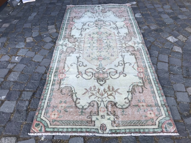 Home Decor Rug, Turkish Vintage Rug, Boho Decor Rug, Oushak 3,3 x 6,7 ft gallery