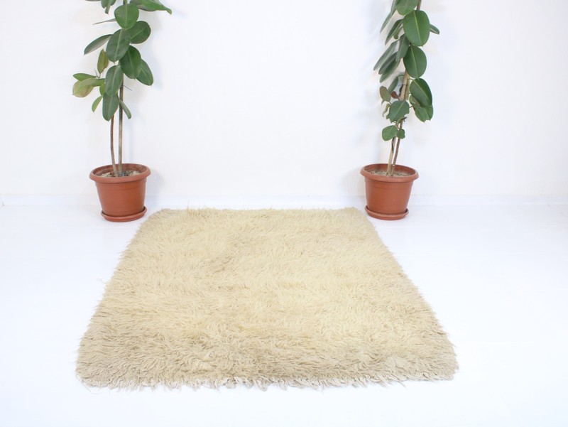 Genuine Sheepskin Area Rug Natural Wool Shag Throw Cream White 4.7x6.2 ft gallery