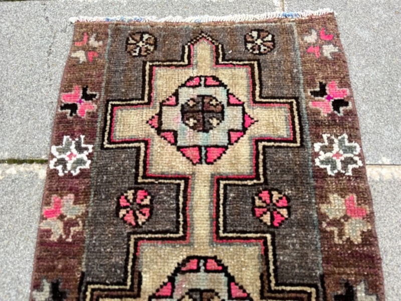 Vintage Turkish Rug Mat 1.4x1.9 ft Geometric Tribal Boho Pink Brown Rug gallery