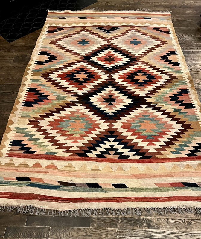 STUNNING!!! Vintage Turkish Kilim Rug! 10 Ft x 6’10 1/2”. Incredible! gallery