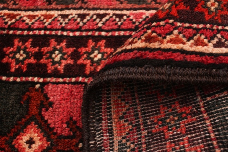 Vintage 4'8" x 9'5" Traditional Hand Knotted Vegetable Dye Wool Area Rug gallery