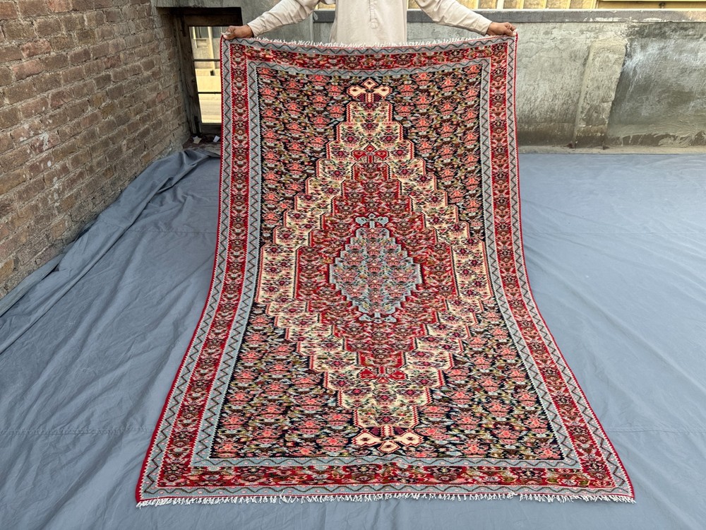 Vintage Turkish-Inspired Caucasian Kilim Rug 5x7'10 ft Oriental Area Carpet