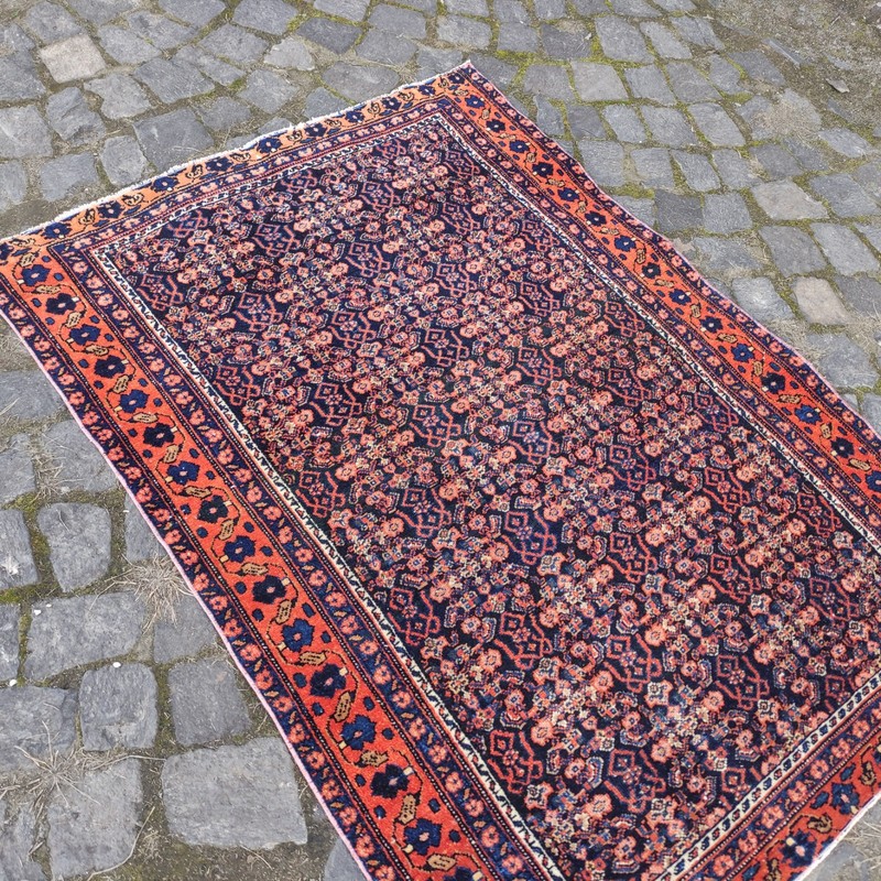 Over 100 years old Vintage Persian Style Malayer rug 3.35 x 4.66 ft , 102x142 cm gallery