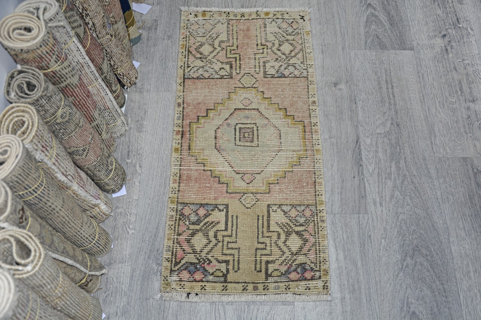 Vintage Turkish Oushak Rug 1'3x3'2 ft, Pink Boho Modern Rug gallery