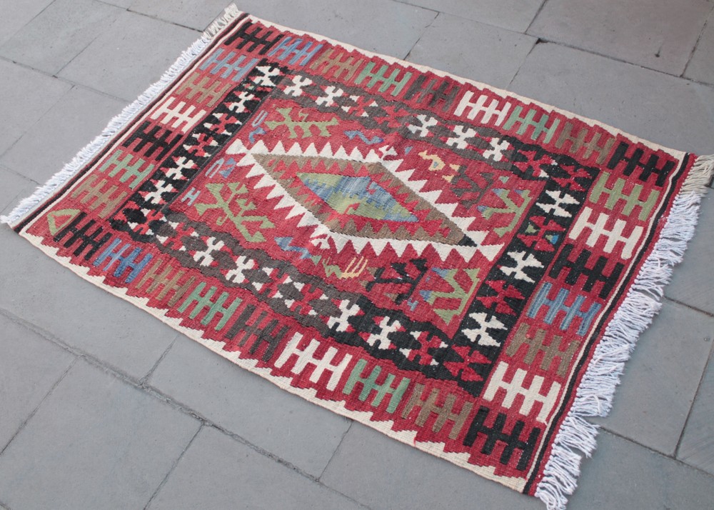 Turkish Kilim Rug 33''x47'' Hand Woven Kirsehir Kilim 85x121cm