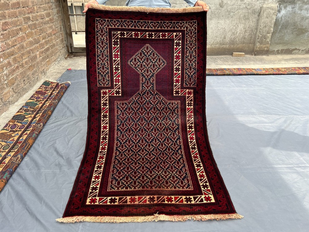 Afghan Baluchi Prayer Rug 3'1 x 5'5 ft – Vintage Hand Knotted Wool Tribal Carpet