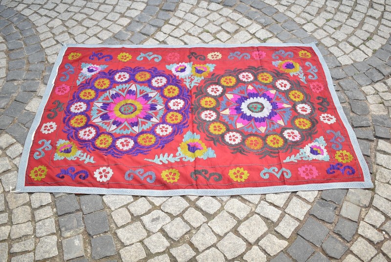 Uzbek Suzani Cover 49'' x 72'' Vintage Silk Embroidered Wall Hangings Suzani gallery