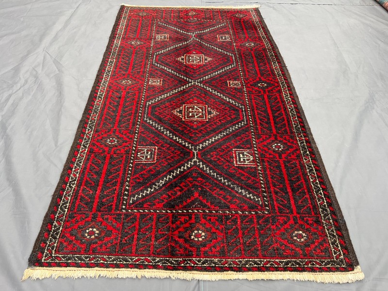 2'9x5'1 ft Vintage Afghan Baluchi Hand-Knotted Red & Black Geometric Design Rug gallery