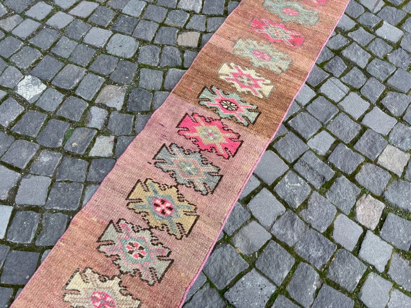 Carpet, Turkish rug, Vintage rug, Handmade rug, Runner, Wool | 1,4 x 9,8 ft gallery