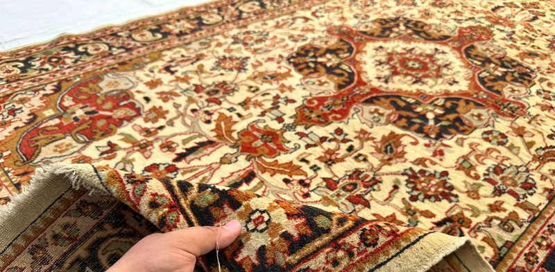 COLLECTORS' ITEM Stunning Natural Vegetable Dye Super Fine Quality Oriental Rug gallery