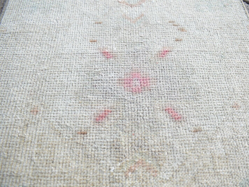 Turkish Rug 19'' x 29'' Vintage Muted Dye Oushak Rug Hand-knotted Small Wool Rug gallery